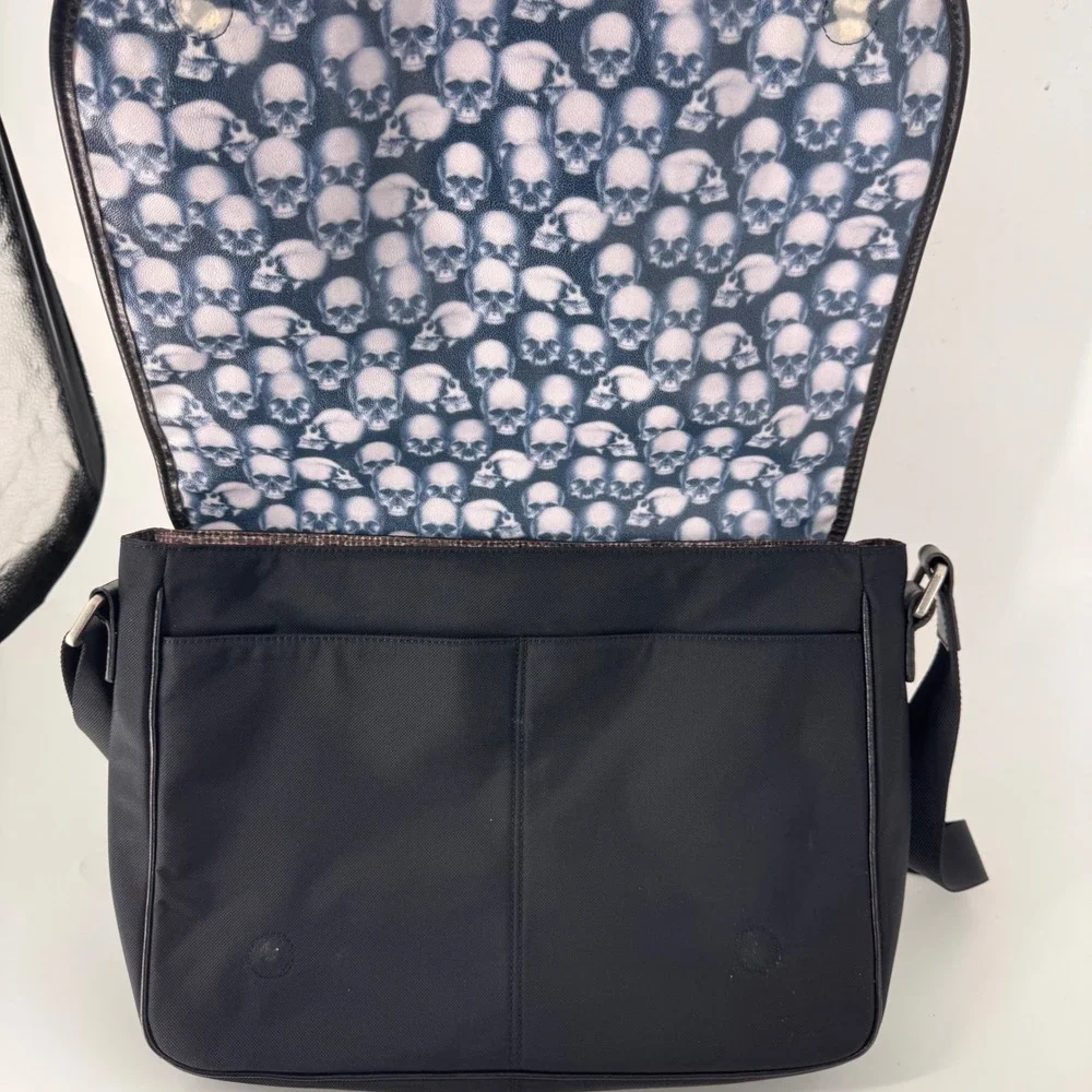 Robert Graham Mens Black Nylon Messenger Bag Skull Print Lining Satchel